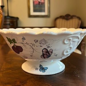 Mikasa Antique Countryside Footed Bowl.